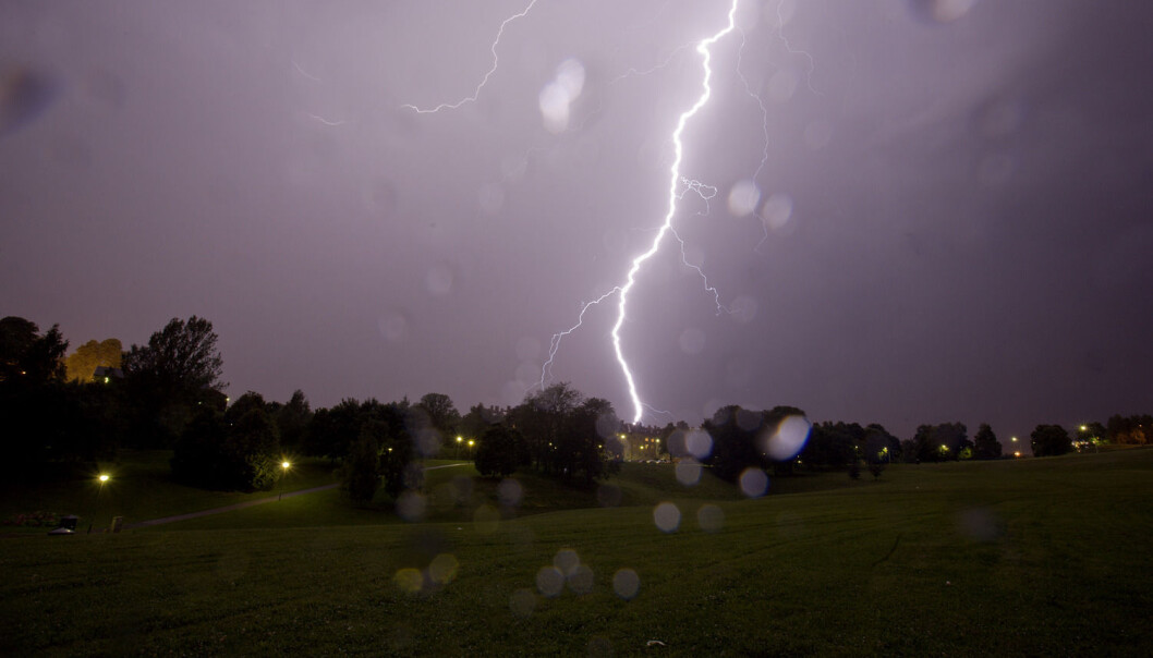 I tidsperioden 22. juni til 22. juli i fjor slo det ned 22 500 ganger. På samme tid i år har det bare vært 5600 lynnedslag. (Foto: Stian Lysberg Solum, NTB scanpix) I tidsperioden 22. juni til 22. juli i fjor slo det ned 22 500 ganger. På samme tid i år har det bare vært 5600 lynnedslag. (Foto: Stian Lysberg Solum, NTB scanpix)