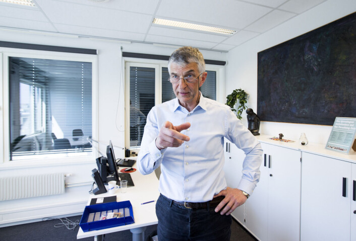 Joakim Lystad fikk 10. april 2015 sparken fra jobben som NAV-direktør. Etaten er en komplisert konstruksjon vedtatt av politikere. Likevel er det ikke politikere som må ta ansvar. (Foto: Gorm Kallestad, NTB scanpix) Joakim Lystad fikk 10. april 2015 sparken fra jobben som NAV-direktør. Etaten er en komplisert konstruksjon vedtatt av politikere. Likevel er det ikke politikere som må ta ansvar. (Foto: Gorm Kallestad, NTB scanpix)