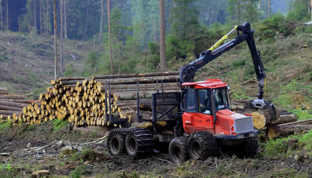 Hogstmaskinene kan gjøre skogbrukerne stressa