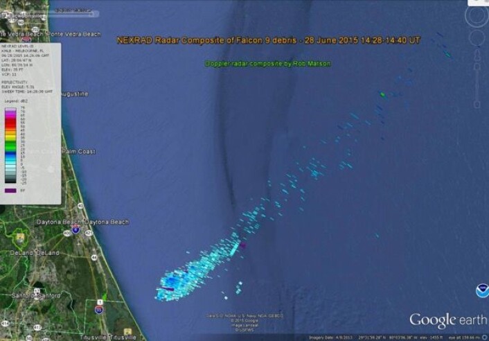 Vrakgods fra Space-X sin rakett og fraktefartøy observert med vær-radar. (Data: NOAA) Vrakgods fra Space-X sin rakett og fraktefartøy observert med vær-radar. (Data: NOAA)