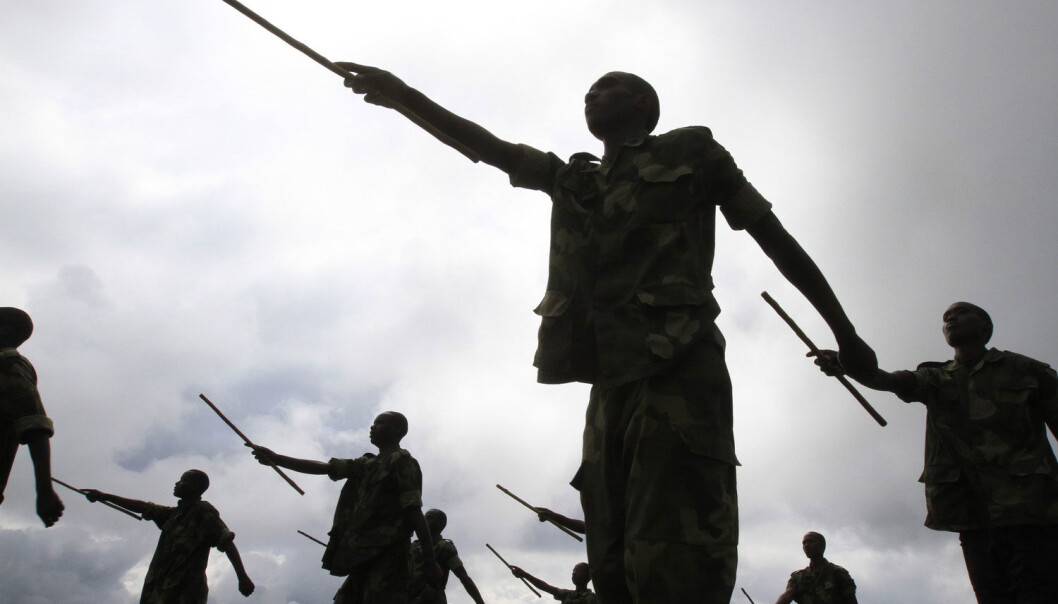 Det som opprinnelig var opprørsgrupper med en politisk, religiøs eller etnisk grunn for å ta til våpnene, er blitt rene gangstere. Her er medlemmer av Congolese Revolutionary Army. (Foto: Goran Tomasevic, Reuters) Det som opprinnelig var opprørsgrupper med en politisk, religiøs eller etnisk grunn for å ta til våpnene, er blitt rene gangstere. Her er medlemmer av Congolese Revolutionary Army. (Foto: Goran Tomasevic, Reuters)