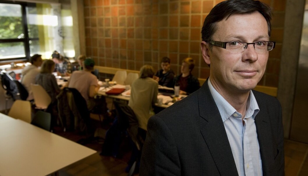 UiB har ingen oversikt over forskningen som ikke blir publisert, men rektor Dag Rune Olsen vil skaffe seg det. (Foto: Tor Erik H. Mathiesen, VG) UiB har ingen oversikt over forskningen som ikke blir publisert, men rektor Dag Rune Olsen vil skaffe seg det. (Foto: Tor Erik H. Mathiesen, VG)