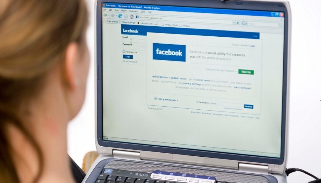 Det er mange gråsoner for eksempel når det gjelder krav til samtykke fra personer som har delt informasjon på sosiale medier. Dette er ikke alltid lett for Internett-forskere å forholde seg til. (Foto: Colourbox) Det er mange gråsoner for eksempel når det gjelder krav til samtykke fra personer som har delt informasjon på sosiale medier. Dette er ikke alltid lett for Internett-forskere å forholde seg til. (Foto: Colourbox)