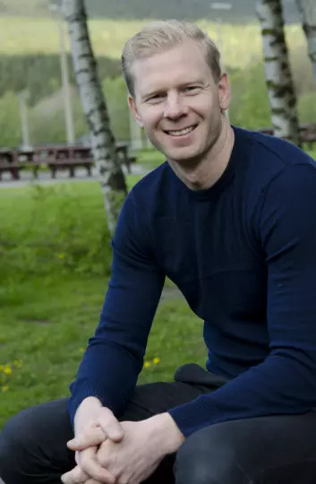 Anders Hasselgård har analysert flere idrettsbistandsprosjekter, og disputerer for doktorgraden sin 16.juni. (Foto: Andreas B. Johansen/NIH)