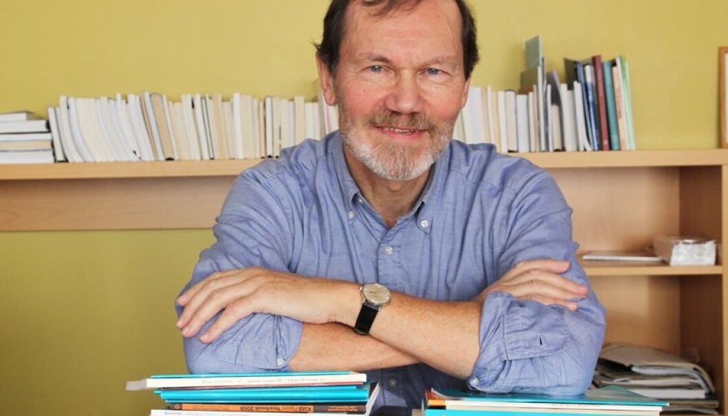 – Dersom ein forskar stirer seg blind på indikatoren og prøver å få gjennomslag der, blir marknadsføringa viktigare enn produktkvaliteten, seier Øyvind Østerud, professor i statsvitskap ved Universitetet i Oslo . (Foto: Elin Fugelsnes) – Dersom ein forskar stirer seg blind på indikatoren og prøver å få gjennomslag der, blir marknadsføringa viktigare enn produktkvaliteten, seier Øyvind Østerud, professor i statsvitskap ved Universitetet i Oslo . (Foto: Elin Fugelsnes)