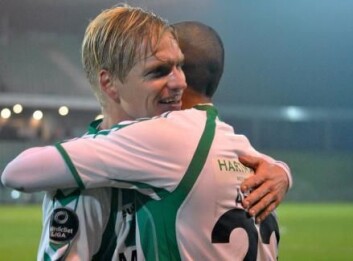Korte spurter ser ut til å gjøre fotballspillere mer utholdende. Det øker kanskje sannsynligheten for å score i kampens siste minutter, for eksempel da AB møtte Fredericia høsten 2014. (Foto: Fanklubben AB Forever) Korte spurter ser ut til å gjøre fotballspillere mer utholdende. Det øker kanskje sannsynligheten for å score i kampens siste minutter, for eksempel da AB møtte Fredericia høsten 2014. (Foto: Fanklubben AB Forever)