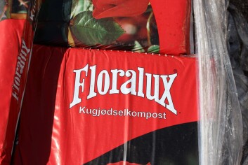 Kugjødselkompost er naturlig gjødsel som egner seg i bed, potter og kasser. (Foto: Dag Inge Danielsen) Kugjødselkompost er naturlig gjødsel som egner seg i bed, potter og kasser. (Foto: Dag Inge Danielsen)