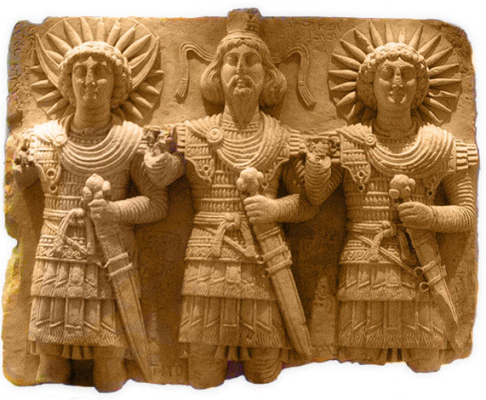 Palmyras tre guder: Aglibol (Måneguden), Baal Shamin (Skymesteren) og Malakbel (Solguden). Kunstverket er fra det 1. århundret etter Kristus. Blir hedenske skulpturer som dette nå ødelagt av IS? (Foto: NTB Scanpix) Palmyras tre guder: Aglibol (Måneguden), Baal Shamin (Skymesteren) og Malakbel (Solguden). Kunstverket er fra det 1. århundret etter Kristus. Blir hedenske skulpturer som dette nå ødelagt av IS? (Foto: NTB Scanpix)