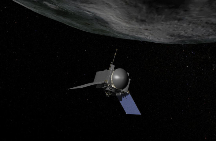 Illustrasjon som viser NASAs framtidige romsonde OSIRIS-REx, som etter planen skal hente materiale fra overflaten av asteroiden Bennu i 2019. (Foto: (Illustrasjon: NASA/Goddard/Chris Meaney)) Illustrasjon som viser NASAs framtidige romsonde OSIRIS-REx, som etter planen skal hente materiale fra overflaten av asteroiden Bennu i 2019. (Foto: (Illustrasjon: NASA/Goddard/Chris Meaney))