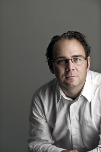 - Studien vår viser at produkter som ennå ikke er lansert vekker mest interesse blant forbrukere. De omtaler dem mer enn eksisterende produkter, sier professor Helge Thorbjørnsen ved NHH. (Foto: NHH) - Studien vår viser at produkter som ennå ikke er lansert vekker mest interesse blant forbrukere. De omtaler dem mer enn eksisterende produkter, sier professor Helge Thorbjørnsen ved NHH. (Foto: NHH)