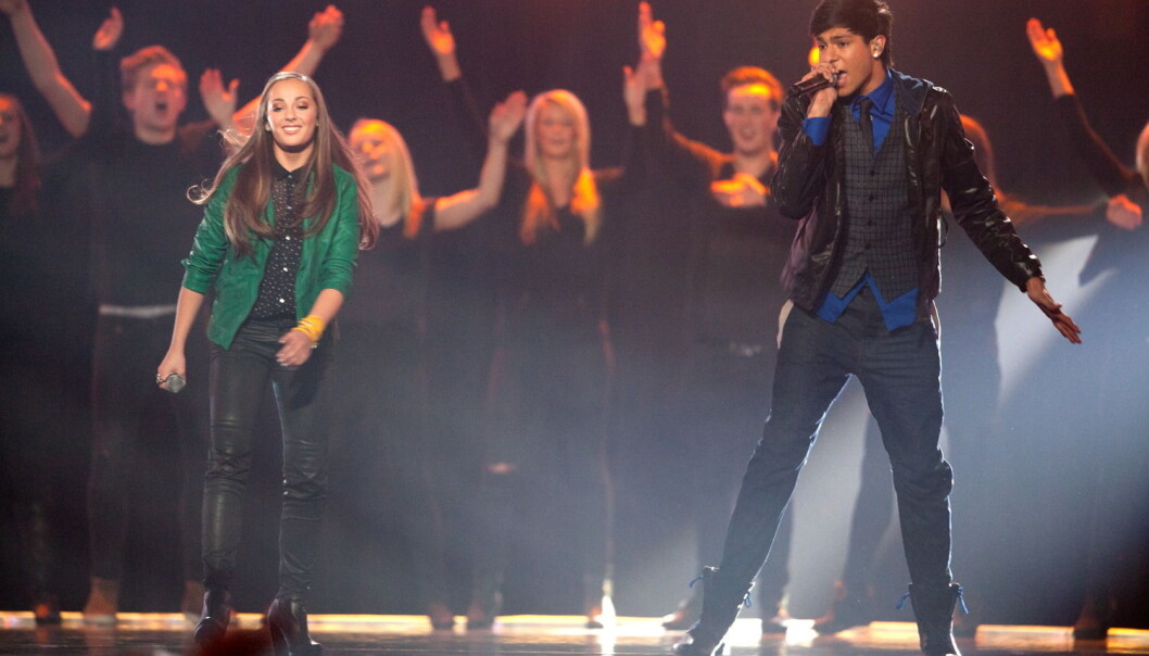 Låta «Sammen» handler om det å stå sammen og ta gatene tilbake. Julie Maria og Yaseen nådde finalen i Melodi Grand Prix i 2012. Her fra delfinalen Florø. (Foto: Alf Vidar Snæland, NTB Scanpix) Låta «Sammen» handler om det å stå sammen og ta gatene tilbake. Julie Maria og Yaseen nådde finalen i Melodi Grand Prix i 2012. Her fra delfinalen Florø. (Foto: Alf Vidar Snæland, NTB Scanpix)