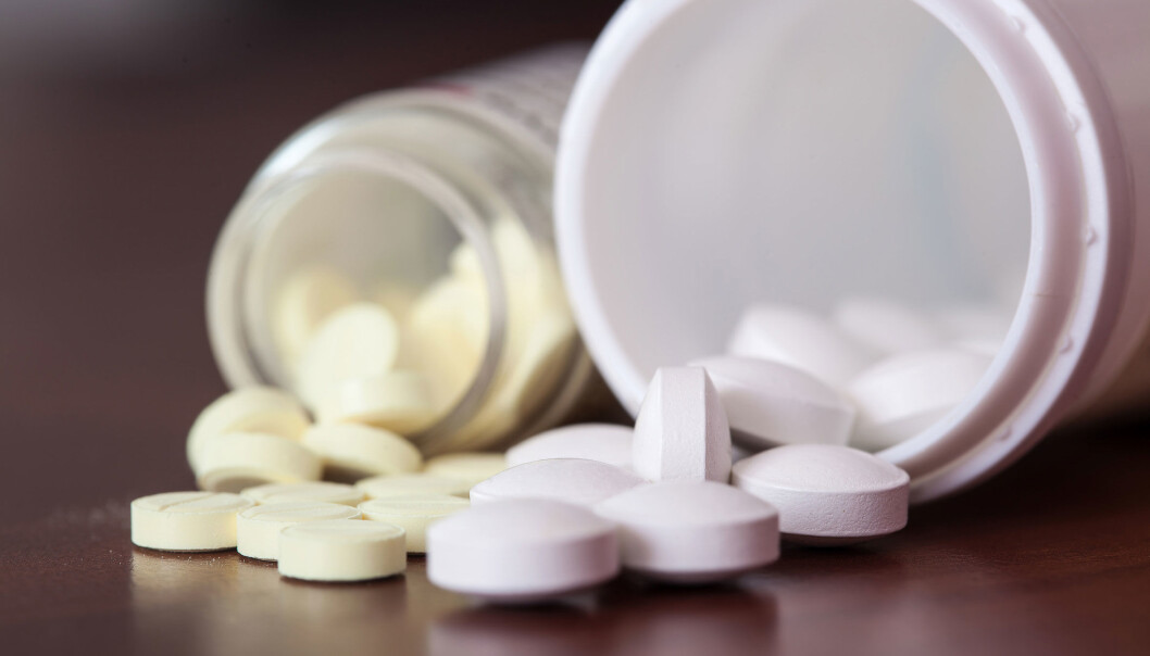 Pasienter med Parkinsons sykdom fikk bedre langt motorikk da de ble fortalt at de fikk dyr medisin enn de fikk med en medisin som forskerne fortalte dem var langt billigere. (Foto: Microstock) Pasienter med Parkinsons sykdom fikk bedre langt motorikk da de ble fortalt at de fikk dyr medisin enn de fikk med en medisin som forskerne fortalte dem var langt billigere. (Foto: Microstock)