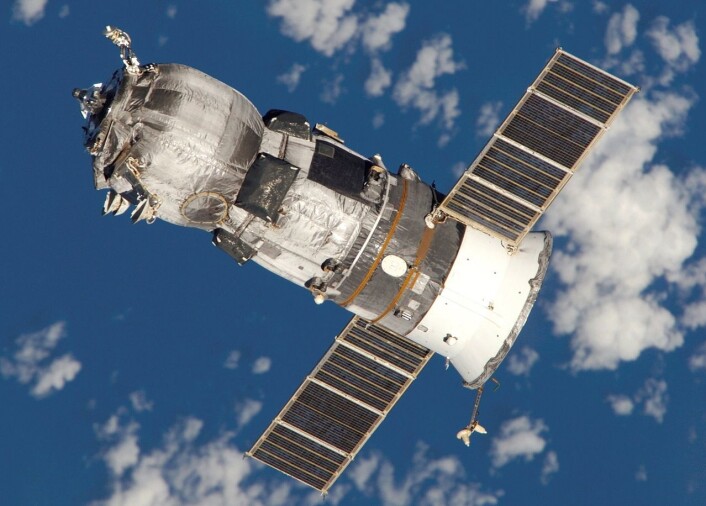 Russisk Progress romkapsel fotografert under dokking med romstasjonen på en tidligere ferd. (Foto: NASA) Russisk Progress romkapsel fotografert under dokking med romstasjonen på en tidligere ferd. (Foto: NASA)