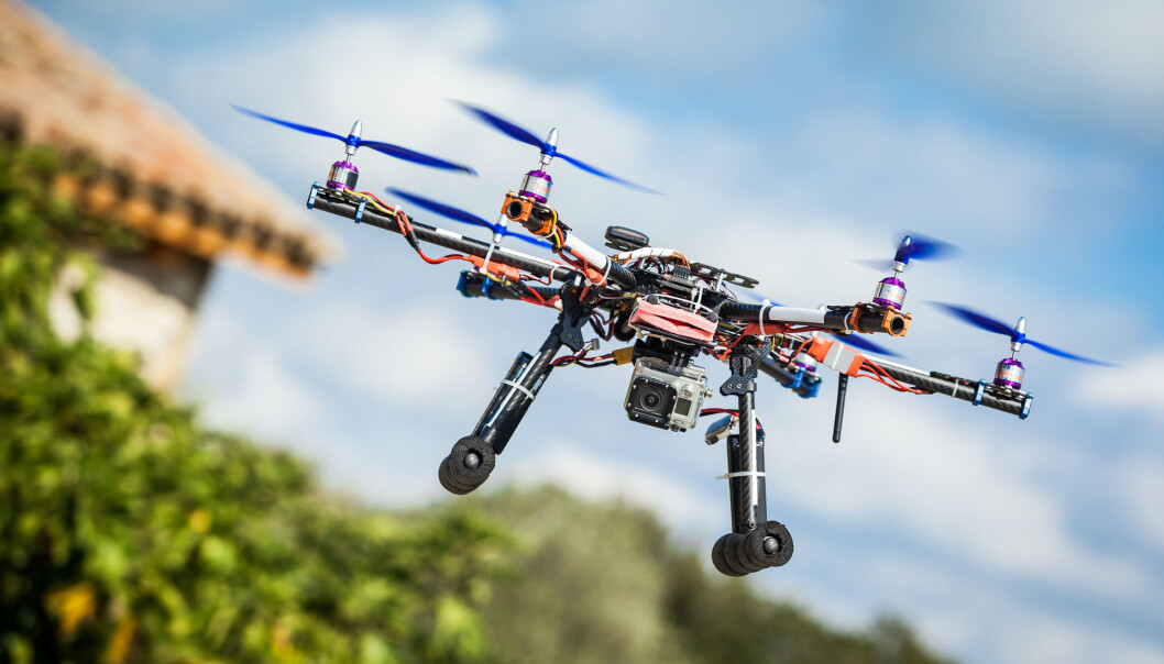 Hvis minidroner skulle bli unntatt regelverket, er du allikevel beskyttet mot å bli filmet mot din vilje. (Foto: Microstock) Hvis minidroner skulle bli unntatt regelverket, er du allikevel beskyttet mot å bli filmet mot din vilje. (Foto: Microstock)