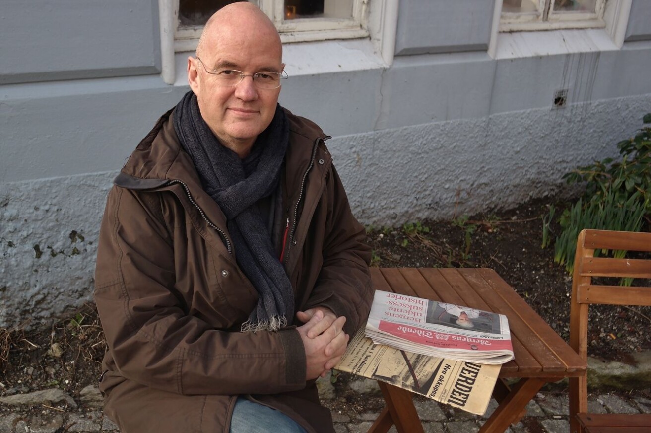 Dersom Martin Eide fikk treffe sine vitenskapshelter, ville han drukket mye annet enn te. – Vitenskap om journalistikk skal ikke være noe teselskap, sier han. (Foto: Martine Å. Markussen) Dersom Martin Eide fikk treffe sine vitenskapshelter, ville han drukket mye annet enn te. – Vitenskap om journalistikk skal ikke være noe teselskap, sier han. (Foto: Martine Å. Markussen)