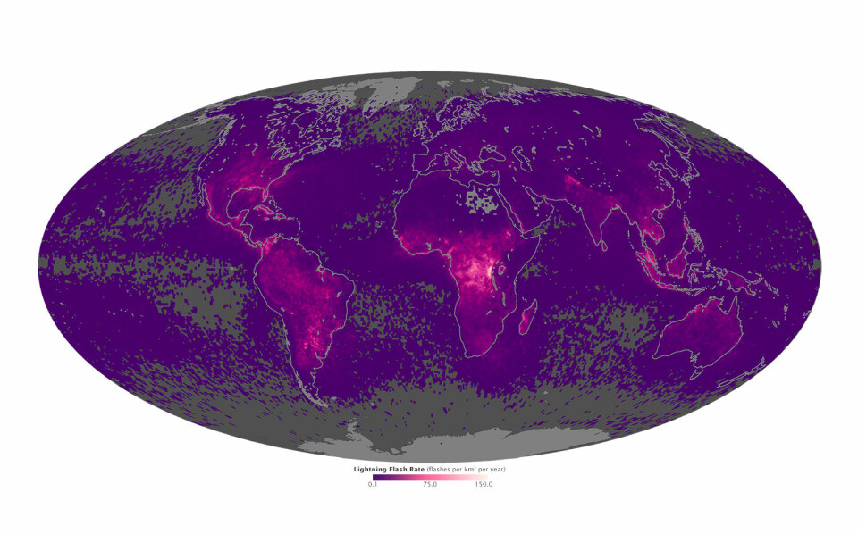 Lynkartet som NASA har satt sammen. De lilla områdene har rundt 0,1 lynnedslag per kvadratkilometer. De lyserosa har flest – rundt 150 lynnedslag per kvadratkilometer. (Foto: (Bilde: NASA))