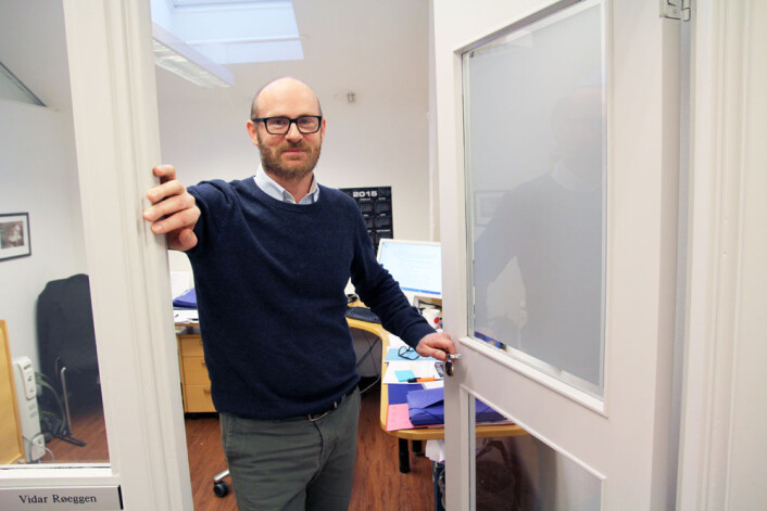 Vidar Røeggen i Det nasjonale publiseringsutvalget vil åpne dørene inn til all forskning. (Foto: Elin Fugelsnes) Vidar Røeggen i Det nasjonale publiseringsutvalget vil åpne dørene inn til all forskning. (Foto: Elin Fugelsnes)