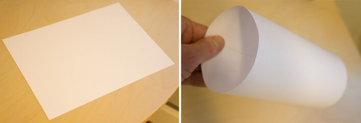 Flatlenderen merker ikke at det flate arket er krummet til en sylinder i den tredje dimensjon. (Foto: Arnfinn Christensen, forskning.no) Flatlenderen merker ikke at det flate arket er krummet til en sylinder i den tredje dimensjon. (Foto: Arnfinn Christensen, forskning.no)
