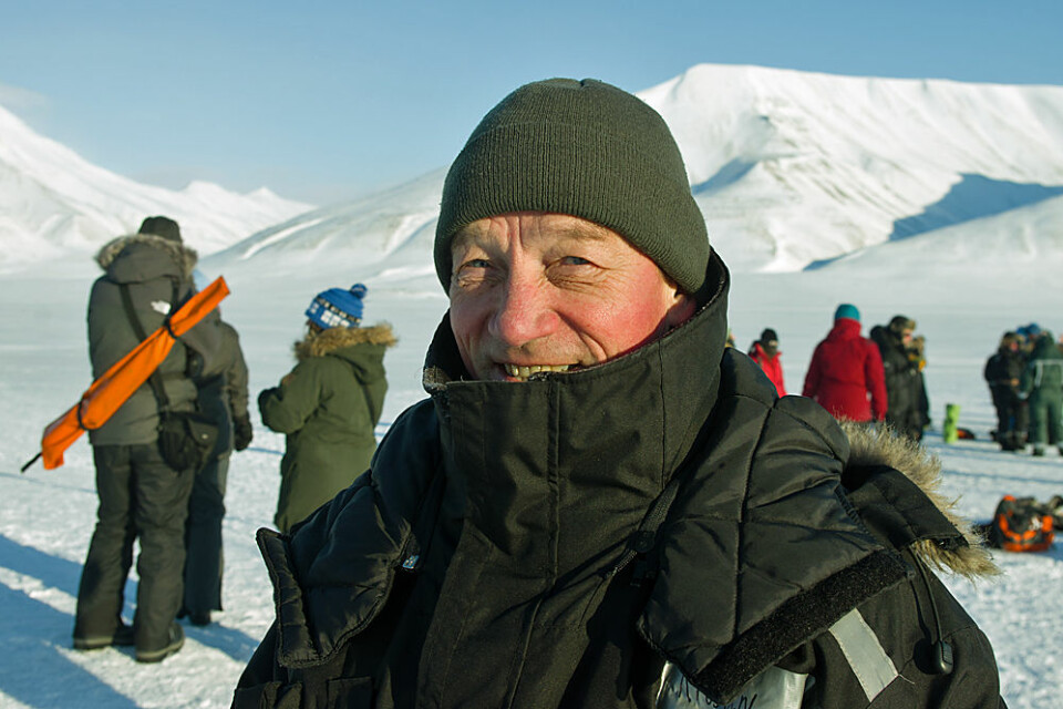 Eks-Unis-direktør Gunnar Sand booket rom på Svalbard til solformørkelsen som det siste han gjorde før han byttet jobb for over tre år siden. (Foto: Georg Mathisen)