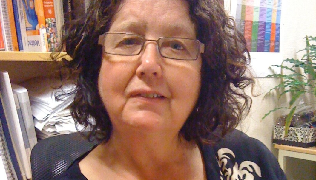 Ninni Sandvik tok hovedfag i pedagogikk da hun var femti år. Og doktorgraden etter det. Men hun har jobbet med de aller minste barnehagebarna i førti år. (Foto: Privat) Ninni Sandvik tok hovedfag i pedagogikk da hun var femti år. Og doktorgraden etter det. Men hun har jobbet med de aller minste barnehagebarna i førti år. (Foto: Privat)