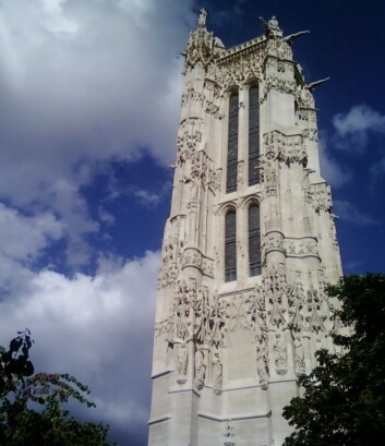 Tour Saint-Jacques, der Blaise Pascal skal ha gjennomført barometereksperimentet. Rykter verserer om at det egentlig skjedde i kirketårnet i Saint-Jacques-du-Haut-Pas, men vi holder en knapp på slakteren Saint-Jacques-de-la-Boucherie. (Foto: Cormac, <a href="http://creativecommons.org/licenses/by-sa/2.0/deed.en" target="_blank">Creative Commons</a>) Tour Saint-Jacques, der Blaise Pascal skal ha gjennomført barometereksperimentet. Rykter verserer om at det egentlig skjedde i kirketårnet i Saint-Jacques-du-Haut-Pas, men vi holder en knapp på slakteren Saint-Jacques-de-la-Boucherie. (Foto: Cormac, <a href="http://creativecommons.org/licenses/by-sa/2.0/deed.en" target="_blank">Creative Commons</a>)
