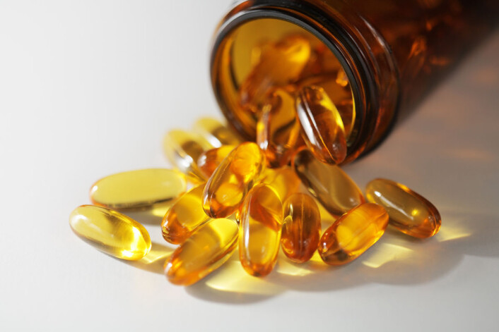 Forbruket av omega-3 kapsler skaper mangel på fiskeolje til laksefôr. (Illustrasjonsfoto: www.colourbox.no) Forbruket av omega-3 kapsler skaper mangel på fiskeolje til laksefôr. (Illustrasjonsfoto: www.colourbox.no)