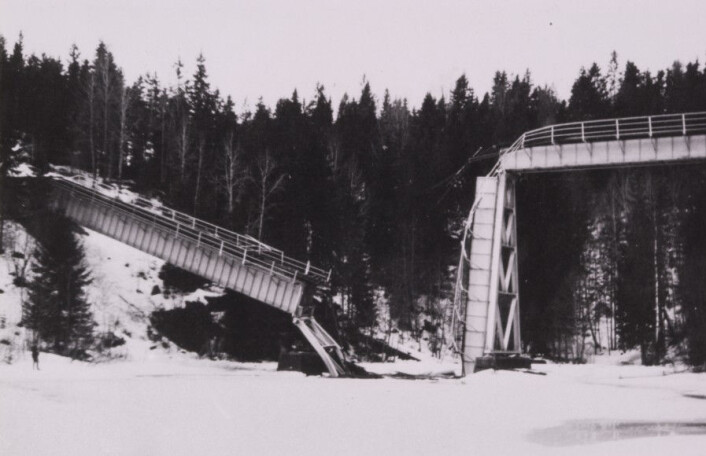 Natten mellom 14. og 15. mars 1945 nådde sabotasjeaksjonene mot jernbanen sitt klimaks. Under «Operasjon Betongblanding» sprengte Milorg Bratsbergbanen i Telemark. Over tusen norske motstandsfolk deltok i aksjoner mot jernbanenettet på Østlandet. Hensikten var å hindre hjemtransportering av tyske soldater til forsvar av Berlin i krigens aller siste fase. (Foto: Norges Hjemmefrontmuseum) Natten mellom 14. og 15. mars 1945 nådde sabotasjeaksjonene mot jernbanen sitt klimaks. Under «Operasjon Betongblanding» sprengte Milorg Bratsbergbanen i Telemark. Over tusen norske motstandsfolk deltok i aksjoner mot jernbanenettet på Østlandet. Hensikten var å hindre hjemtransportering av tyske soldater til forsvar av Berlin i krigens aller siste fase. (Foto: Norges Hjemmefrontmuseum)