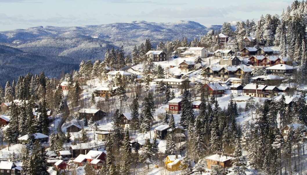 Forskere som har undersøkt bostedsmønsteret i Oslo fra 1980 til 2005, viser at de rikeste klynger seg sammen i det forskerne kaller gylne ghettoer i og rundt Holmenkollen. Det er også store innslag av gylne ghettoer på Bygdøy, Kjelsås, Nordberg og deler av Nordstrand. (Foto: Scanpix, Espen Bratlie) Forskere som har undersøkt bostedsmønsteret i Oslo fra 1980 til 2005, viser at de rikeste klynger seg sammen i det forskerne kaller gylne ghettoer i og rundt Holmenkollen. Det er også store innslag av gylne ghettoer på Bygdøy, Kjelsås, Nordberg og deler av Nordstrand. (Foto: Scanpix, Espen Bratlie)