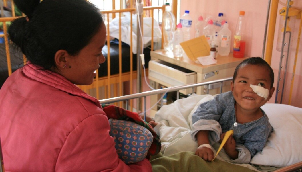Norske forskere har funnet måter som gjøre det enklere å plukke ut de som først bør få hjelp på akuttmottak i Nepal. (Foto: NTNU) Norske forskere har funnet måter som gjøre det enklere å plukke ut de som først bør få hjelp på akuttmottak i Nepal. (Foto: NTNU)