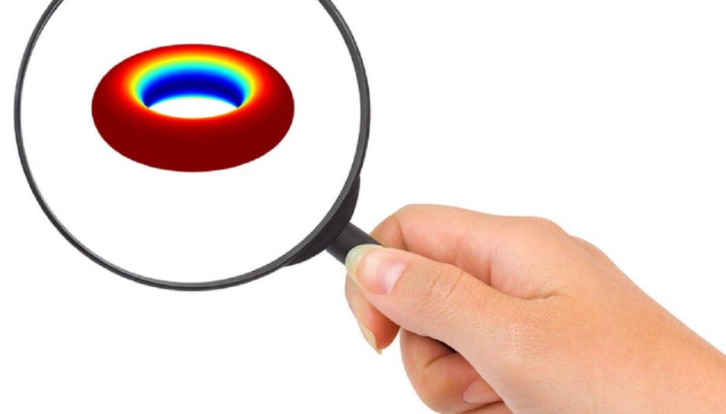 Nanopartikler er så små at de ikke oppfører seg på samme måte som verden vi observerer til daglig. Samtidig er de for store til at vi kan bruke atommodeller på dem. (Illustrasjon: Øivind Wilhelmsen, NTNU) Nanopartikler er så små at de ikke oppfører seg på samme måte som verden vi observerer til daglig. Samtidig er de for store til at vi kan bruke atommodeller på dem. (Illustrasjon: Øivind Wilhelmsen, NTNU)