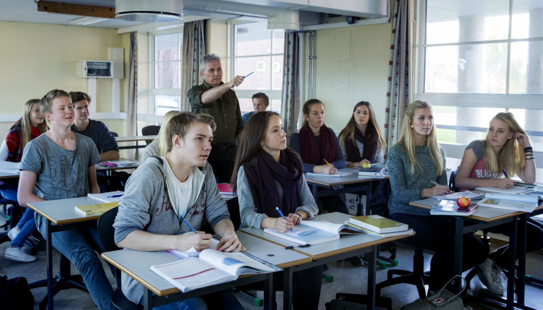 Trenger barna våre et eget fag i kritisk tenkning, bør det ryddes mer plass til det i de andre fagene – eller må vi belage oss på at dette er noe foreldrene må sørge for at de får med seg? Meningene er delte. (Foto: Berit Roald, NTB scanpix) Trenger barna våre et eget fag i kritisk tenkning, bør det ryddes mer plass til det i de andre fagene – eller må vi belage oss på at dette er noe foreldrene må sørge for at de får med seg? Meningene er delte. (Foto: Berit Roald, NTB scanpix)