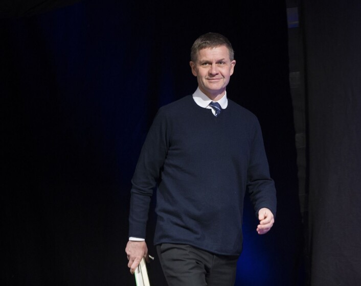 Tidligere utviklingsminister Erik Solheim mener det er bra at Norge også tenker på egne interesser når vi gir bistand til andre land. (Foto: Berit Roald/NTB scanpix) Tidligere utviklingsminister Erik Solheim mener det er bra at Norge også tenker på egne interesser når vi gir bistand til andre land. (Foto: Berit Roald/NTB scanpix)