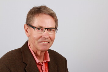 Magne Helland oppfordrer til å ta pause fra skjermen og se på noe som er et stykke unna. (Foto: Høgskolen i Buskerud og Vestfold) Magne Helland oppfordrer til å ta pause fra skjermen og se på noe som er et stykke unna. (Foto: Høgskolen i Buskerud og Vestfold)