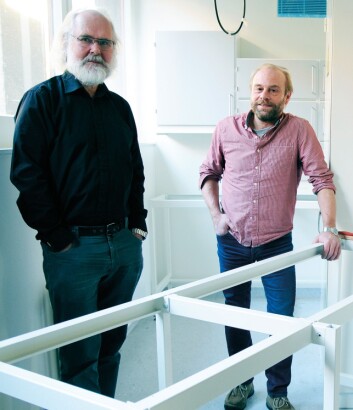 Nils Chr. Stenseth (t.v.) og Kjetill S. Jakobsen åpner nå, i samarbeid Naturhistorisk og Kulturhistorisk museum, et helt nytt DNA-laboratorium som skal gjøre det enklere å analysere DNA-rester fra dødt materiale. (Foto: Ola Sæther, UiO) Nils Chr. Stenseth (t.v.) og Kjetill S. Jakobsen åpner nå, i samarbeid Naturhistorisk og Kulturhistorisk museum, et helt nytt DNA-laboratorium som skal gjøre det enklere å analysere DNA-rester fra dødt materiale. (Foto: Ola Sæther, UiO)