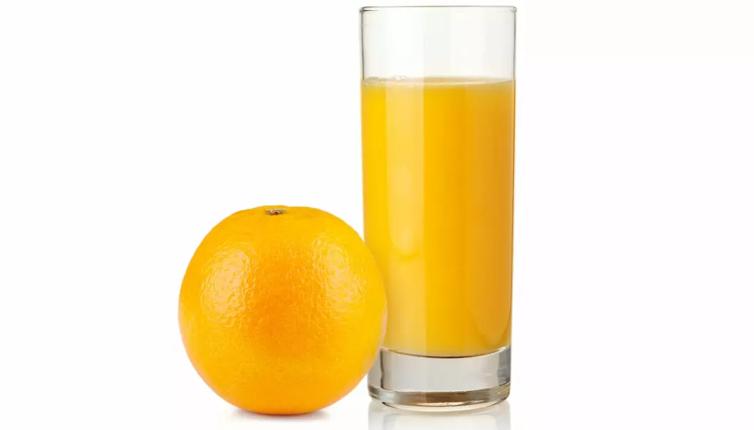 Hva bør du velge, juice eller helst appelsin? (Foto: Colourbox)
