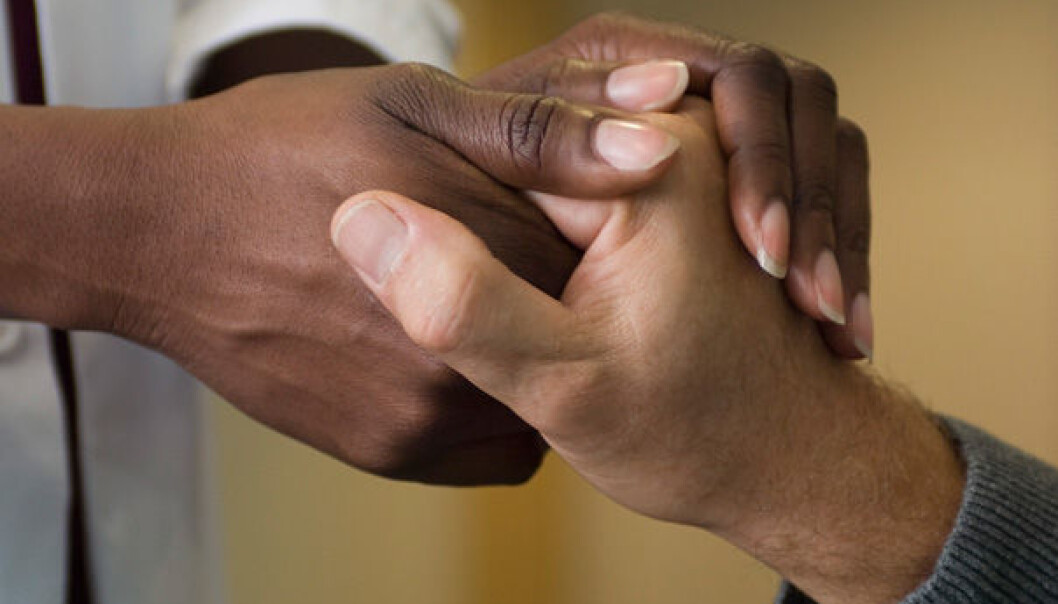 Norske leger kan bare gi hjelp til pasienter uten lovlig opphold dersom hjelpen ikke kan vente i tre uker. (Illustrasjonsfoto: www.colourbox.no) Norske leger kan bare gi hjelp til pasienter uten lovlig opphold dersom hjelpen ikke kan vente i tre uker. (Illustrasjonsfoto: www.colourbox.no)