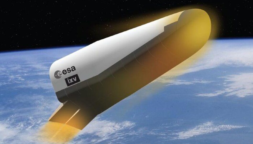 IXV, slik en kunstner har sett romflyet for seg på tilbaketuren gjennom atmosfæren. (Foto: ESA/J.Huart) IXV, slik en kunstner har sett romflyet for seg på tilbaketuren gjennom atmosfæren. (Foto: ESA/J.Huart)