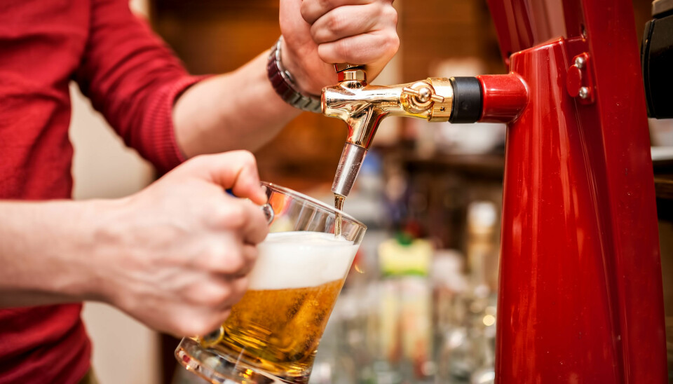 Flere studier har funnet mulige sammenhenger mellom god helse og moderat alkoholbruk. (Foto: Microstock)