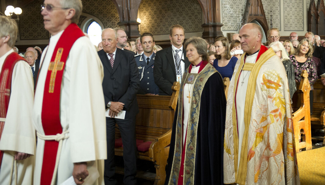 Prester møter kirkens reformer på ulike vis. Her fra Sjømannskirkens 150-årsjubileumsgudstjeneste i august 2014, der Kong Harald var til stede. (Foto: Scanpix, Marit Hommedal) Prester møter kirkens reformer på ulike vis. Her fra Sjømannskirkens 150-årsjubileumsgudstjeneste i august 2014, der Kong Harald var til stede. (Foto: Scanpix, Marit Hommedal)
