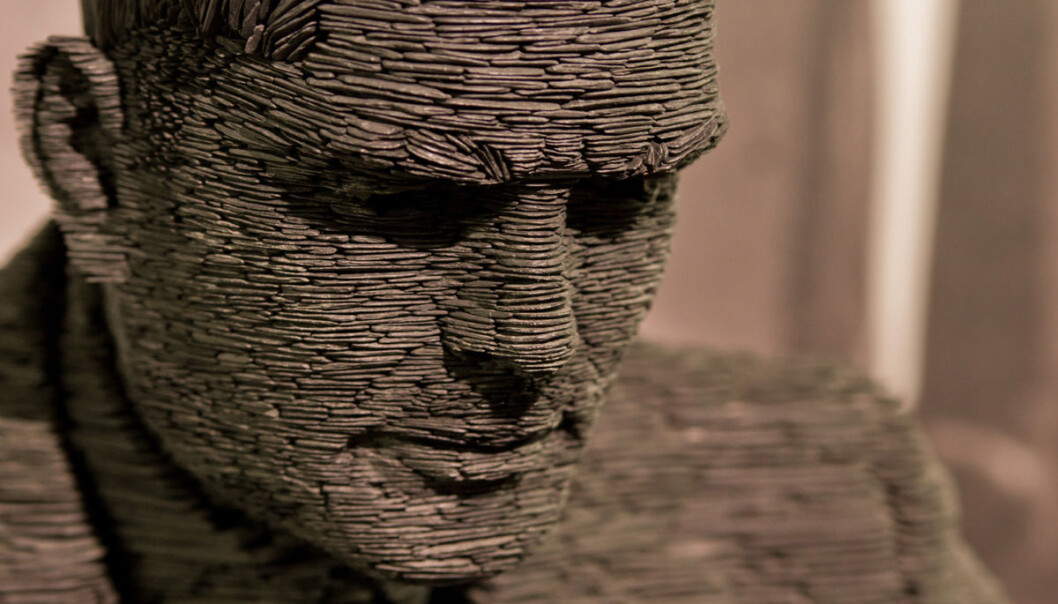 Statue av Alan Turing. (Ikke Alan Turing selv.) (Foto: Antoine Taveneaux, Creative Commons Attribution 3.0 Unported license) Statue av Alan Turing. (Ikke Alan Turing selv.) (Foto: Antoine Taveneaux, Creative Commons Attribution 3.0 Unported license)