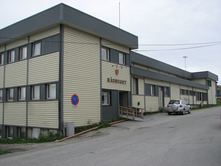 Skulle Gamvik slått seg sammen med Lebesby, måtte det ha blitt dokumentert at det førte til innsparinger, ifølge informantene. Skulle Gamvik slått seg sammen med Lebesby, måtte det ha blitt dokumentert at det førte til innsparinger, ifølge informantene.