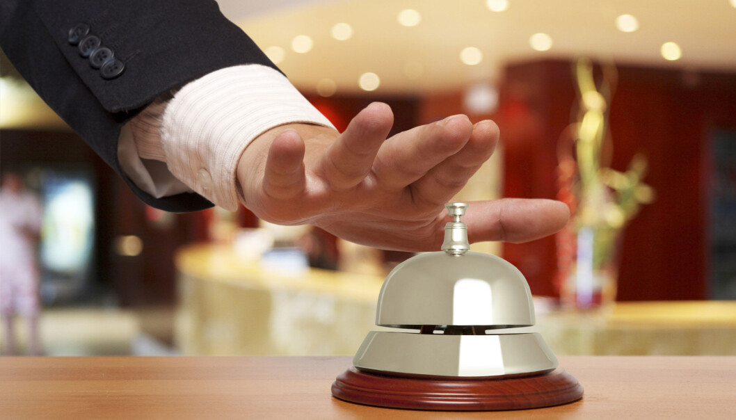 Direktører ved store, norske hoteller oppgir at de håndterer følelser som oppstår i en hektisk hotellhverdag på flere ulike måter. (Foto: Microstock) Direktører ved store, norske hoteller oppgir at de håndterer følelser som oppstår i en hektisk hotellhverdag på flere ulike måter. (Foto: Microstock)