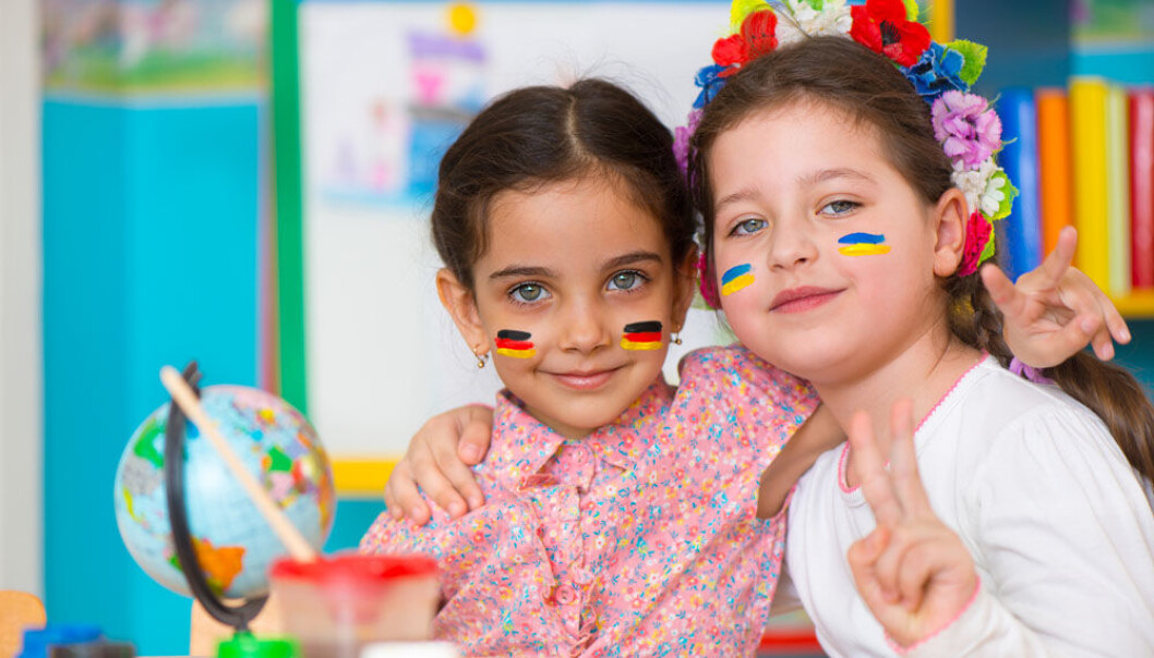 Blir man smartere av å kunne to språk? Forskningen er kanskje ikke så entydig som vi skulle tro. (Foto: Microstock) Blir man smartere av å kunne to språk? Forskningen er kanskje ikke så entydig som vi skulle tro. (Foto: Microstock)