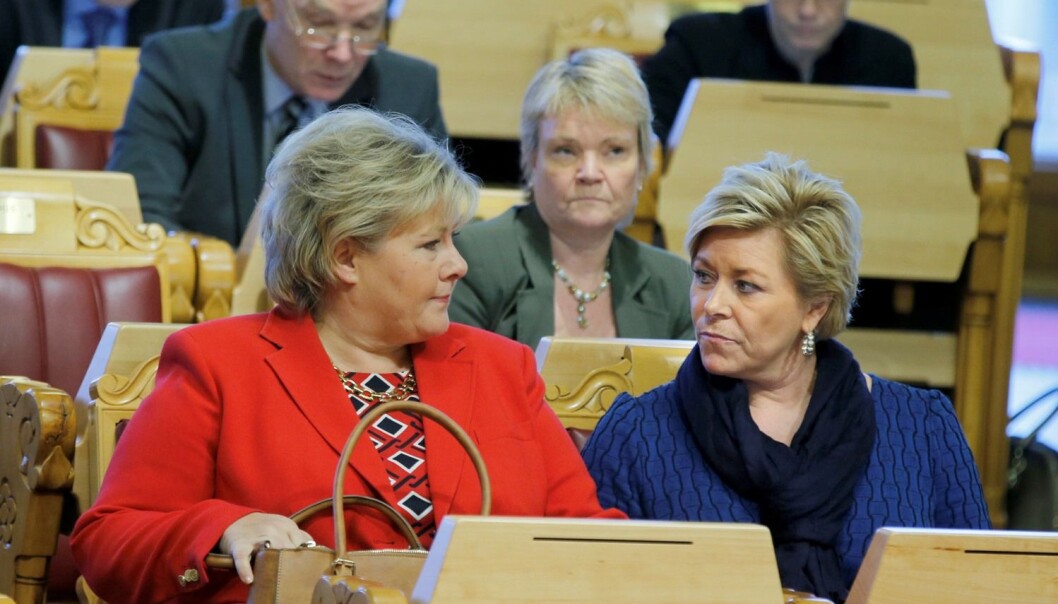 Tilhengerne av den blåblå regjeringen ser ikke at avregulering også er en form for regulering og fører til ny regulering og kostbare reformer i samfunnet, skriver Noralv Veggeland i denne kronikken. Bildet er fra finansdebatten på Stortinget mandag. (Foto: Terje Pedersen, NTB scanpix) Tilhengerne av den blåblå regjeringen ser ikke at avregulering også er en form for regulering og fører til ny regulering og kostbare reformer i samfunnet, skriver Noralv Veggeland i denne kronikken. Bildet er fra finansdebatten på Stortinget mandag. (Foto: Terje Pedersen, NTB scanpix)