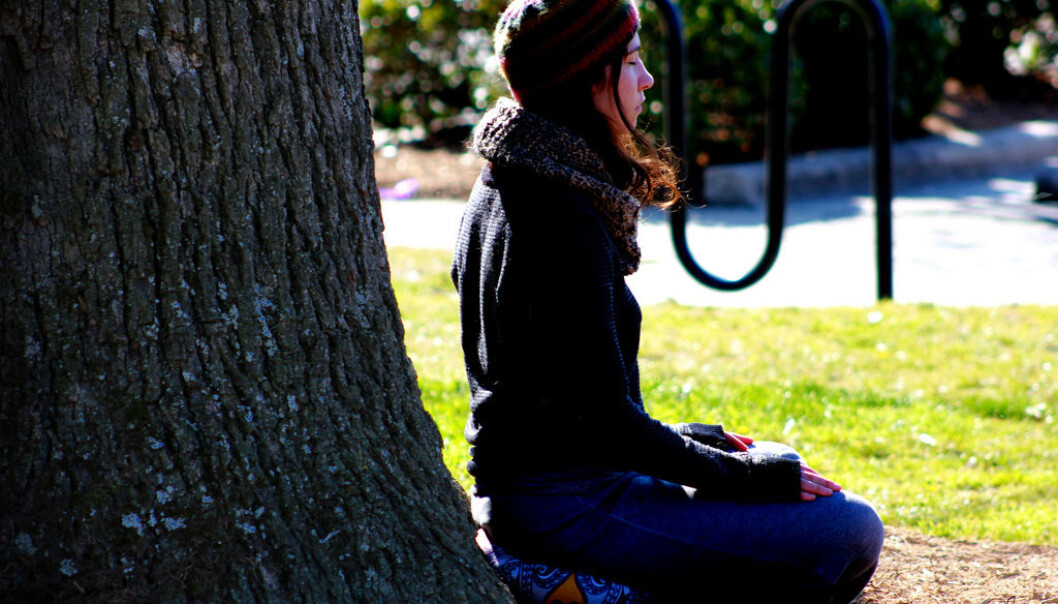 Mindfulness er et enkelt prinsipp som mange sverger til. Nå kan det se ut til at metoden kan være like god som vanlig behandling i helsetjenesten. (Foto: Caleb Roenigk, Flickr) Mindfulness er et enkelt prinsipp som mange sverger til. Nå kan det se ut til at metoden kan være like god som vanlig behandling i helsetjenesten. (Foto: Caleb Roenigk, Flickr)