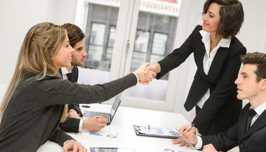Hvordan kan rådgiverne finne ut av når det er mulig å levere standardløsninger og når de er nødt til å ty til skreddersøm for å gjøre kunden tilfreds? (Foto: Microstock) Hvordan kan rådgiverne finne ut av når det er mulig å levere standardløsninger og når de er nødt til å ty til skreddersøm for å gjøre kunden tilfreds? (Foto: Microstock)