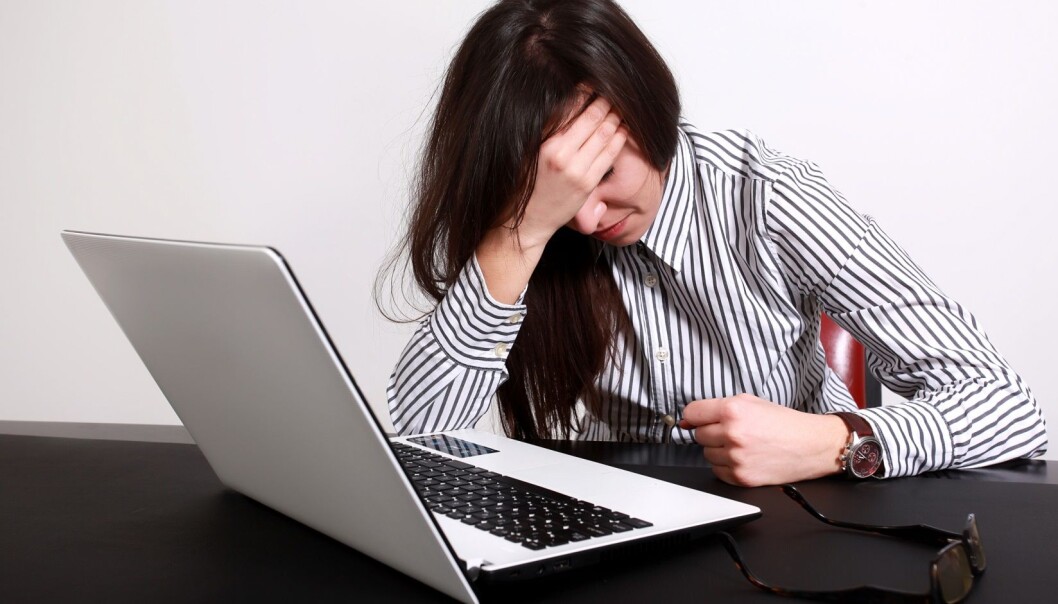 Kvinner som lever med partnervold sliter med å få arbeidslivet til å fungere, ifølge ny forskning. (Foto: Microstock) Kvinner som lever med partnervold sliter med å få arbeidslivet til å fungere, ifølge ny forskning. (Foto: Microstock)