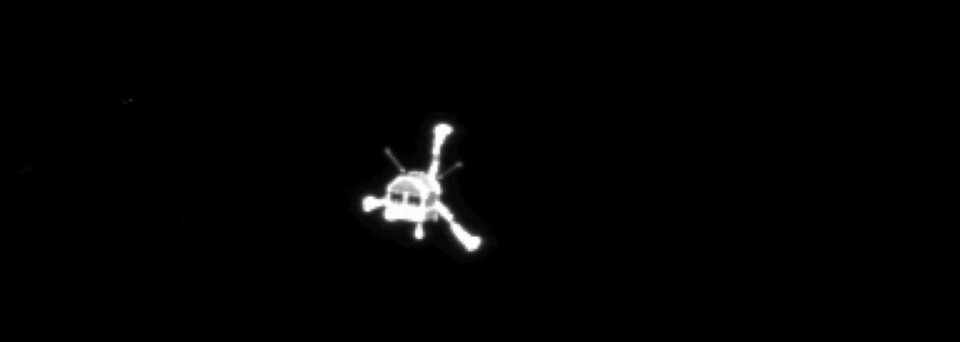 Landingsenheten Philae på vei ned mot kometen, sett fra moderskipet Rosetta. (Bilde fra ESAs web-sider)