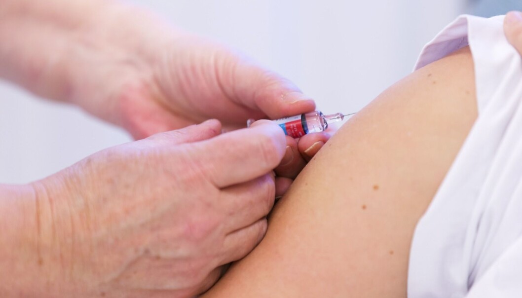 Preben Aavitsland tar et oppgjør med misforståelsene rundt effekten av influensavaksinen. (Foto: Microstock) Preben Aavitsland tar et oppgjør med misforståelsene rundt effekten av influensavaksinen. (Foto: Microstock)