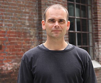 – Einsemd er kjenneteikna av at du ikkje kjenner deg kopla på andre, seier forskar Roger Ekeberg Henriksen. (Foto: Kamilla Hedvig Halvorsen Myklebust / Høgskulen på Vestlandet) – Einsemd er kjenneteikna av at du ikkje kjenner deg kopla på andre, seier forskar Roger Ekeberg Henriksen. (Foto: Kamilla Hedvig Halvorsen Myklebust / Høgskulen på Vestlandet)
